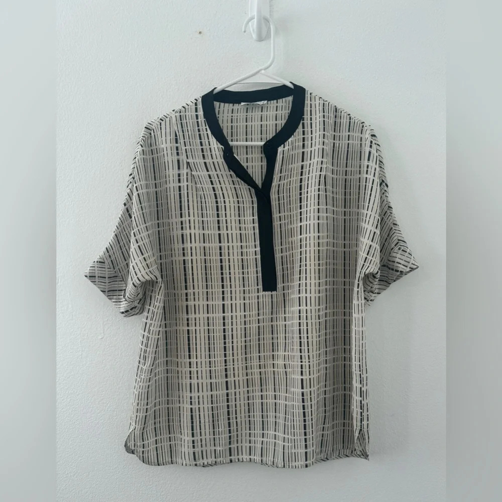 Vince Silk Print Top V Neck Elbow Sleeve Office Career Quiet Luxury 4 *Read